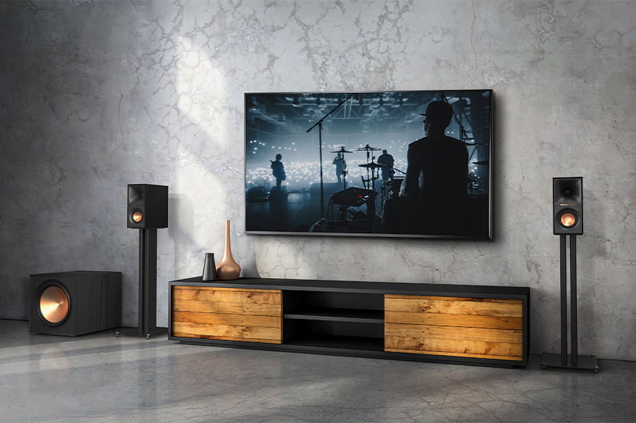 Klipsch unveils R-40PM and R-50PM powered speakers