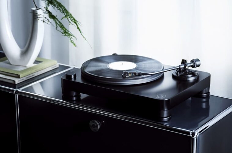 Audio-Technica introduces AT-LP7X turntable