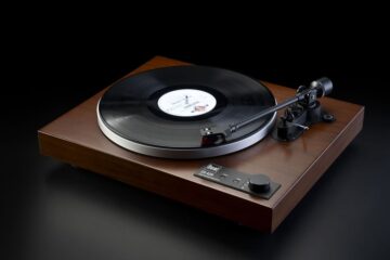 Dual CS 429 turntable available in walnut finish in the UK