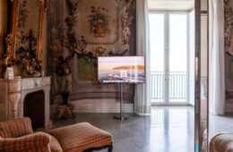 Five star Sorrento Bellevue Syrene hotel installs Philips MediaSuite TVs